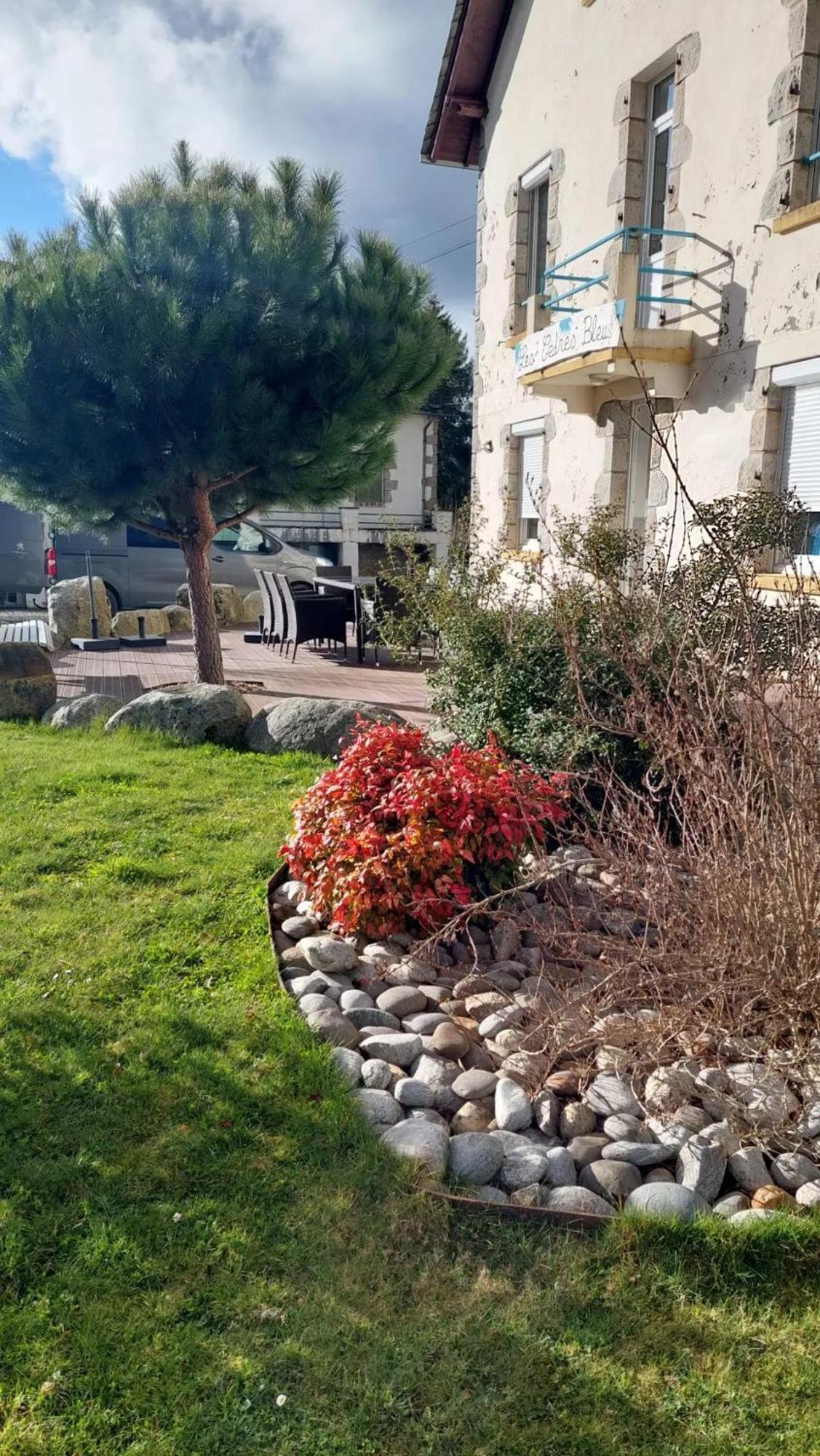 Maison de 7 chambres avec jardin clos et wifi a Montsalvy Extérieur photo